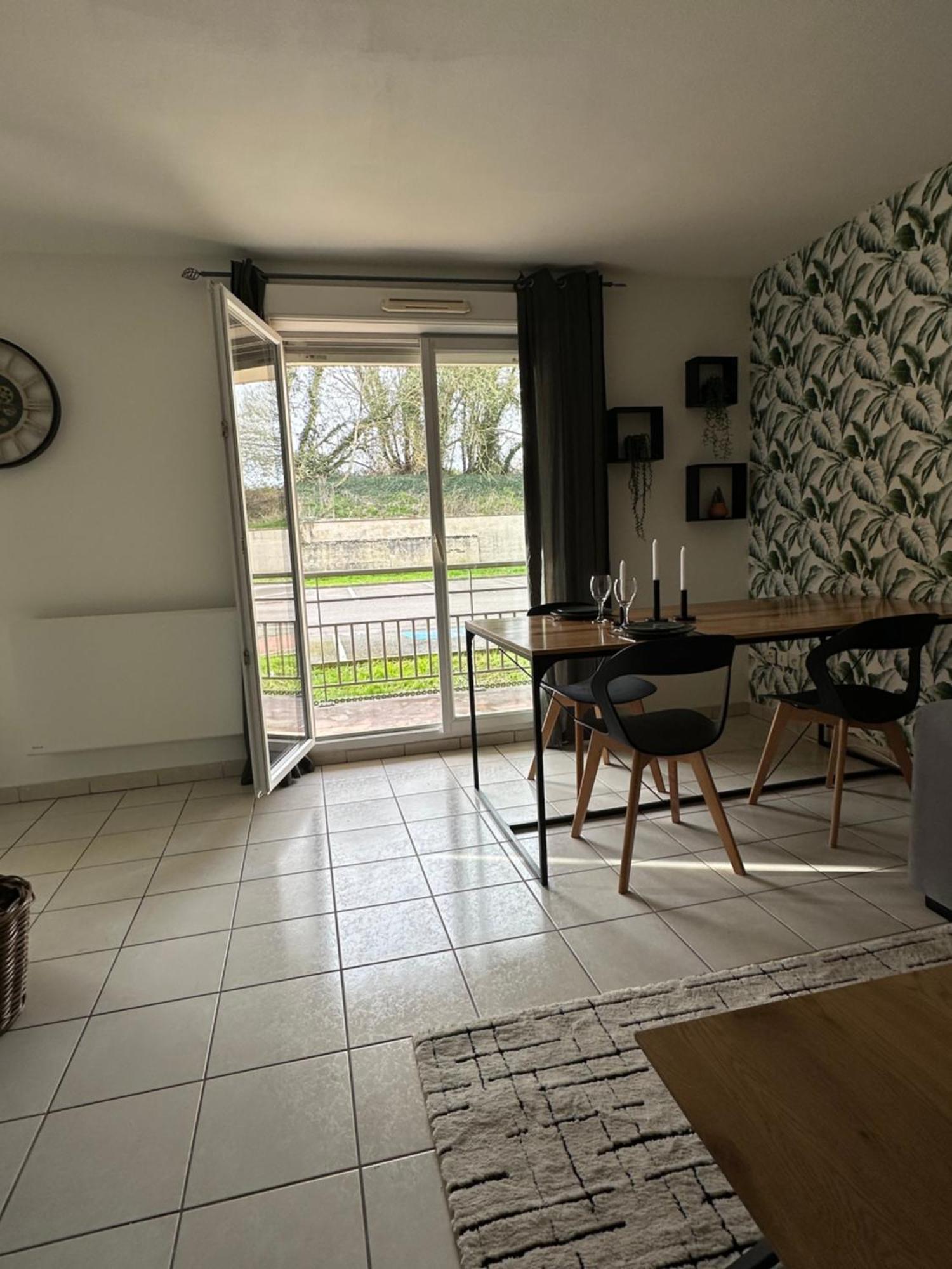 Appartement Entierement Renove ロワ エクステリア 写真